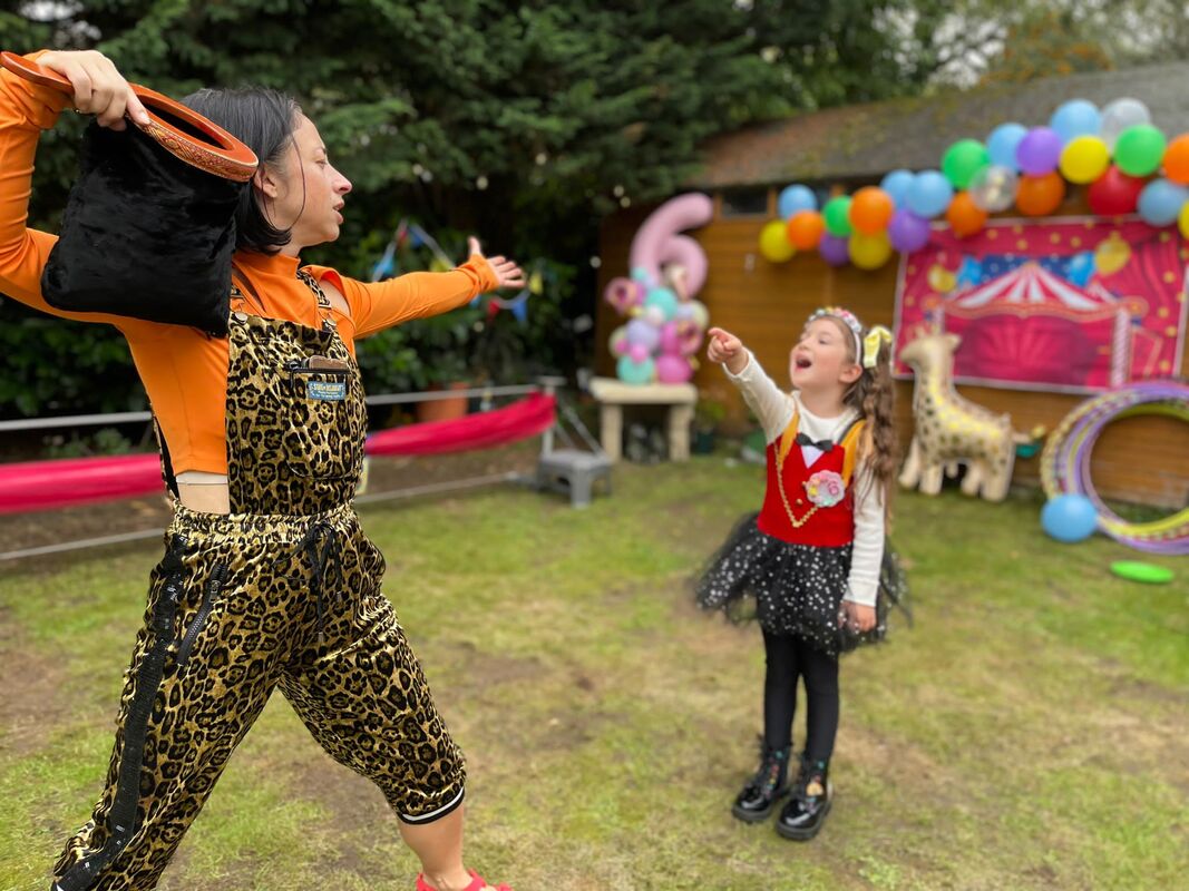 Katy Kartwheel, children's party, buckinghamshire, circus skills
